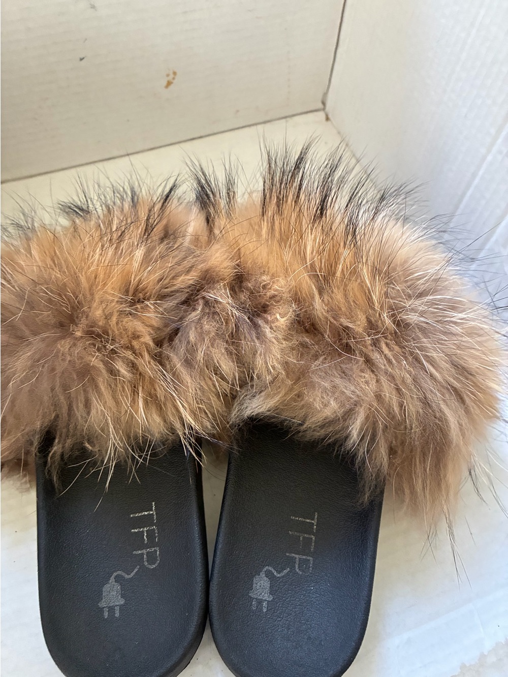 TFP “The Fashion Project “ Europe fur slides size 12 preowned